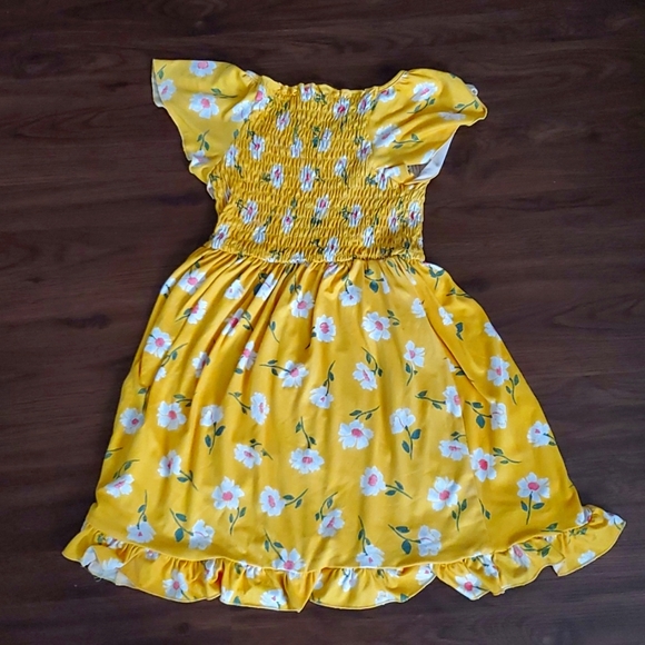 Merchandise - Picture 4 of 4